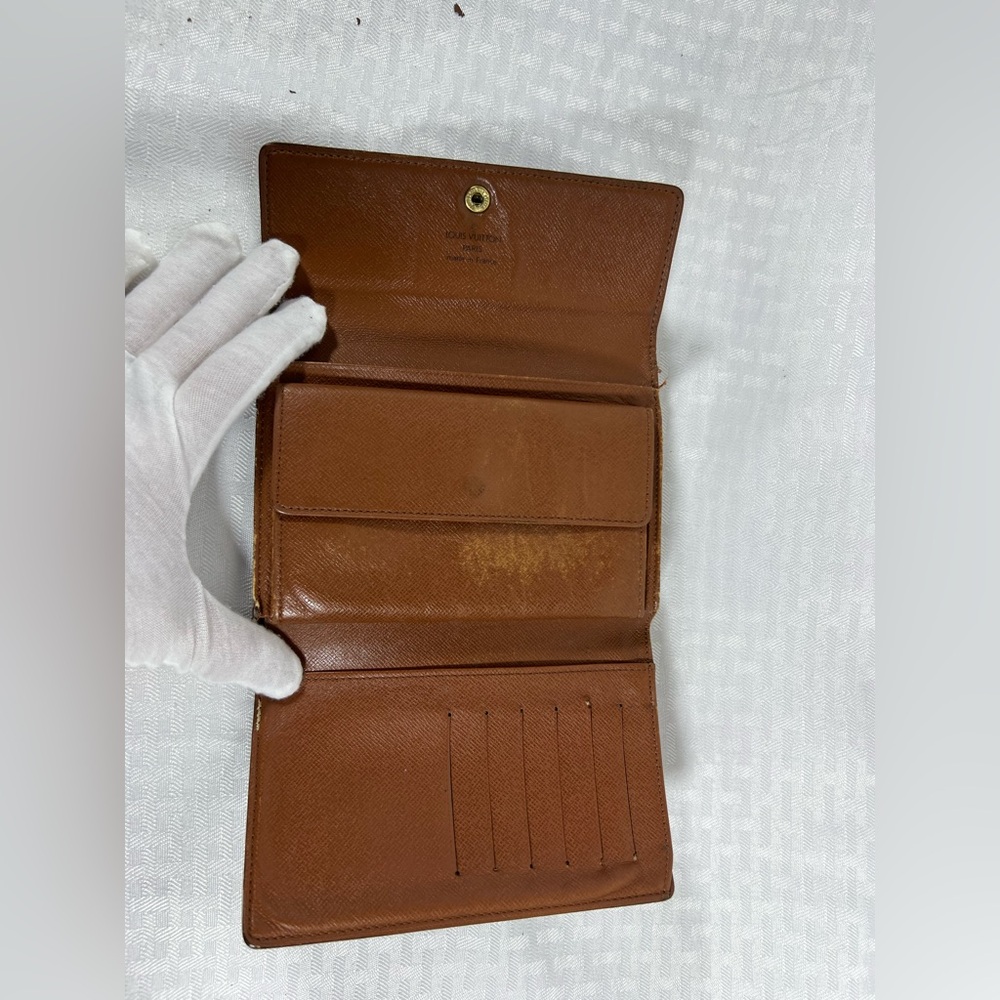 1137: Rehab Lot: Vuitton Monogram - Picture 10 of 16